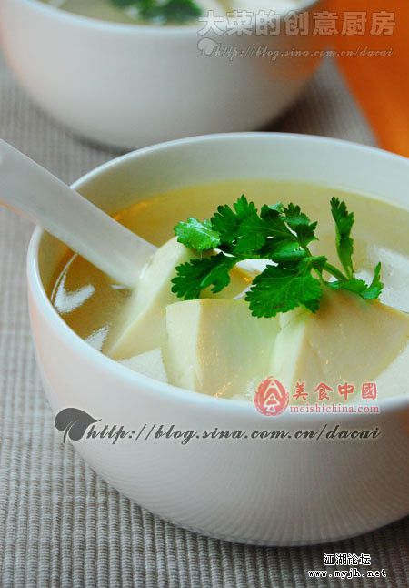 鲫鱼豆腐汤.jpg